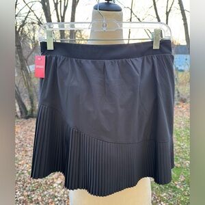 SPANX Very Black Get Moving Pleated Skirt Skort W Booty Boost SzL NEW WITH TAGS